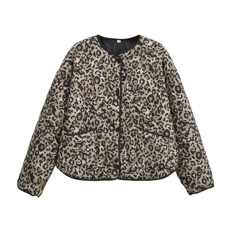 Dame polstret leopardjakke for en trendy og komfortabel stil.
