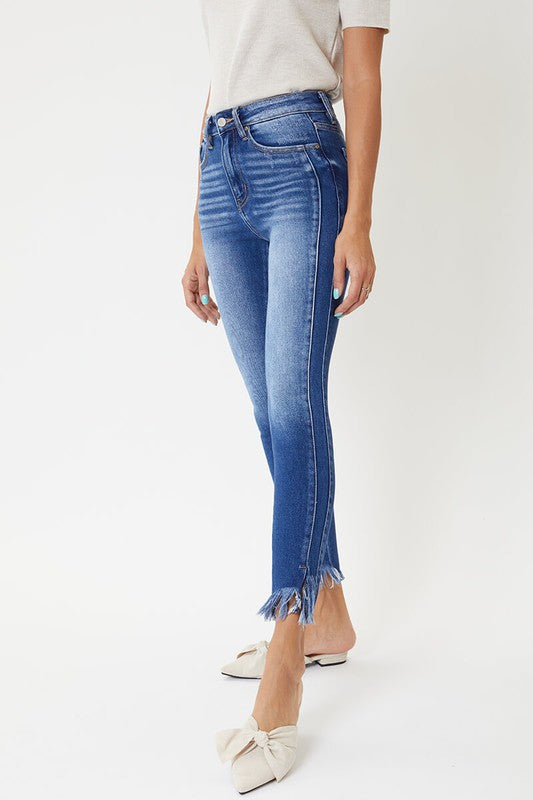 Trendy dame skinny jeans med høy midje og stilige detaljer. Ideell for hverdagsbruk.