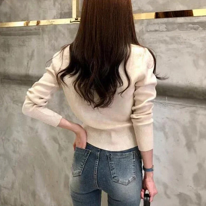 Elegant strikket cardigan for kvinner, ideell for en sofistikert mote-look og lag-på-lag.