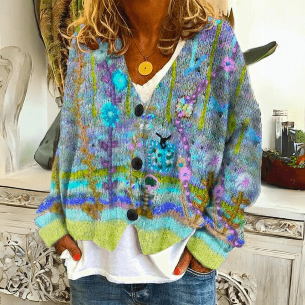 Koselig dame cardigan i myk strikk, perfekt for kalde dager. Flerfarget overdel med løs passform for casual stil.