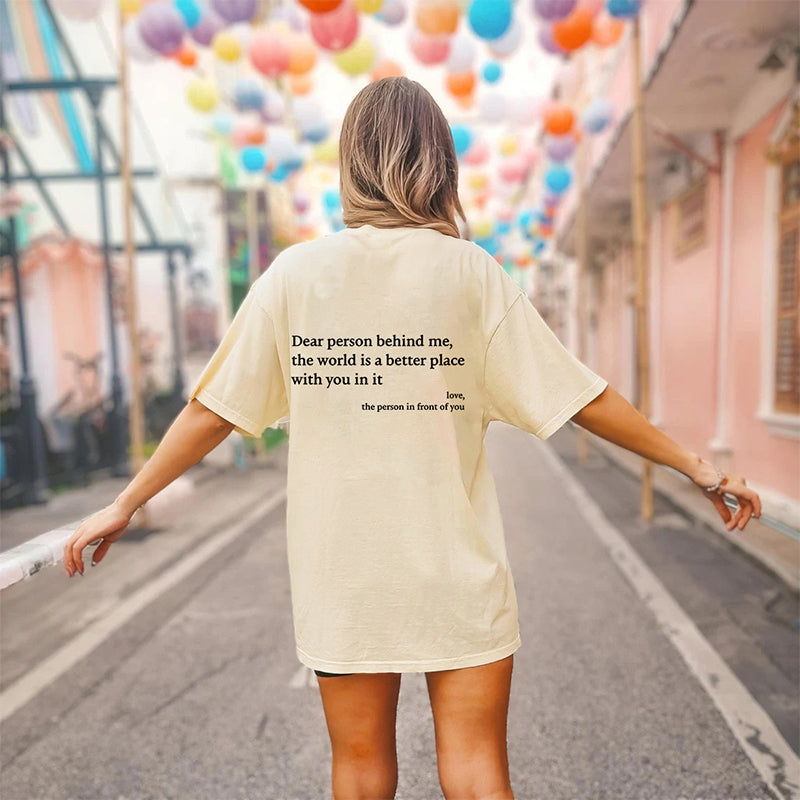 Komfortabel dame t-skjorte med 'You are Enough' trykk, ideell for avslappet stil og kvinner.