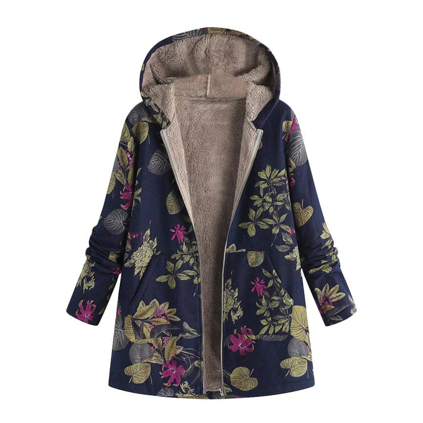 Komfortabel dame overgangsjakke i fargerikt design, med hette. En allsidig fritidsjakke.