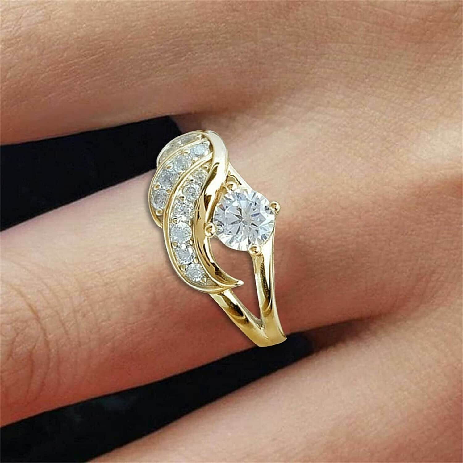 Stilfull Ring med Englevinger og Zirkonia