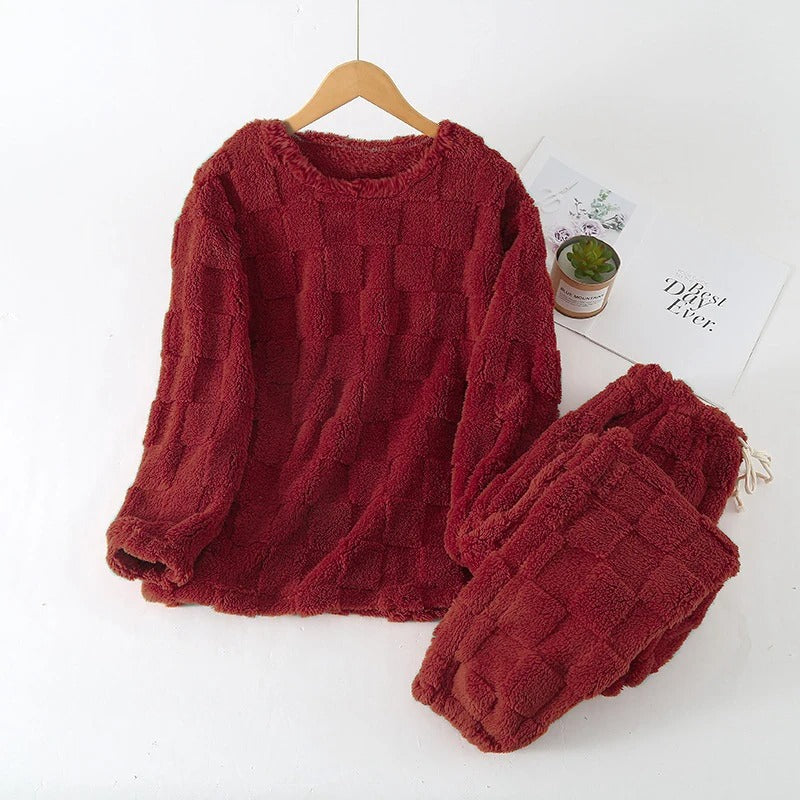 Winter-Pyjama-Set fĂĽr Damen, kariert in Rot und Schwarz, perfekt als Loungewear