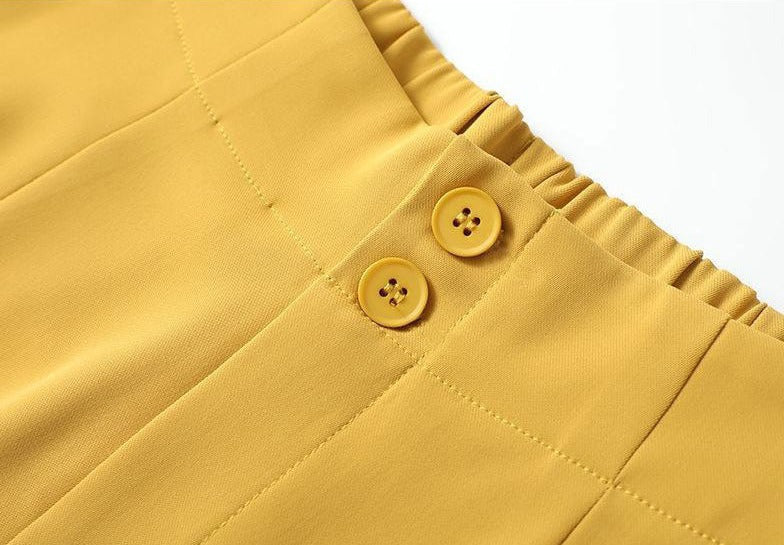 Nahaufnahme des Bunds der Damen Ultimate Weite Hose, elastischer Bund, hoher Tragekomfort, stilvoll