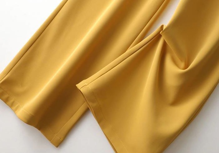 Gesamtansicht der Damen Ultimate Weite Hose in Bordeaux, vielseitig kombinierbar, atmungsaktiv