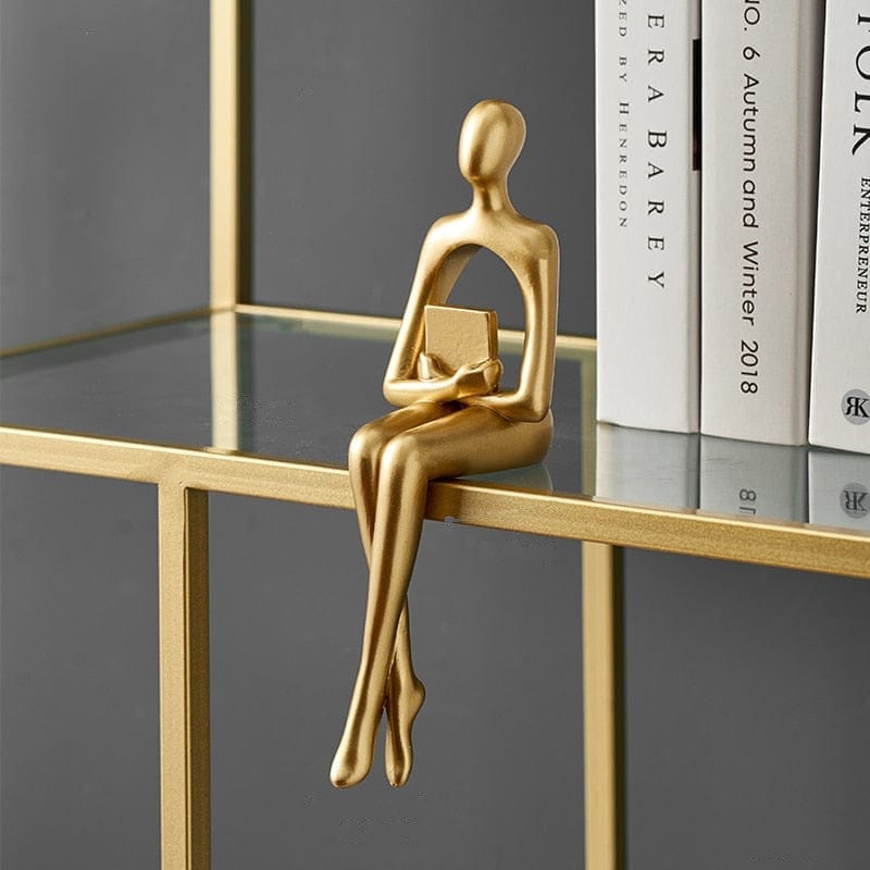 Gaveide: Elegant abstrakt bokhyllefigur for moderne hjem og interiørdesignentusiaster.