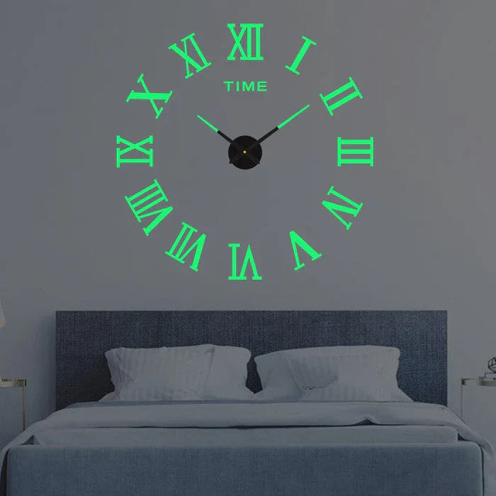 Stilren DIY veggklokke i svart finish. En moderne veggdekor som passer perfekt inn i ethvert hjemmeinteriør.