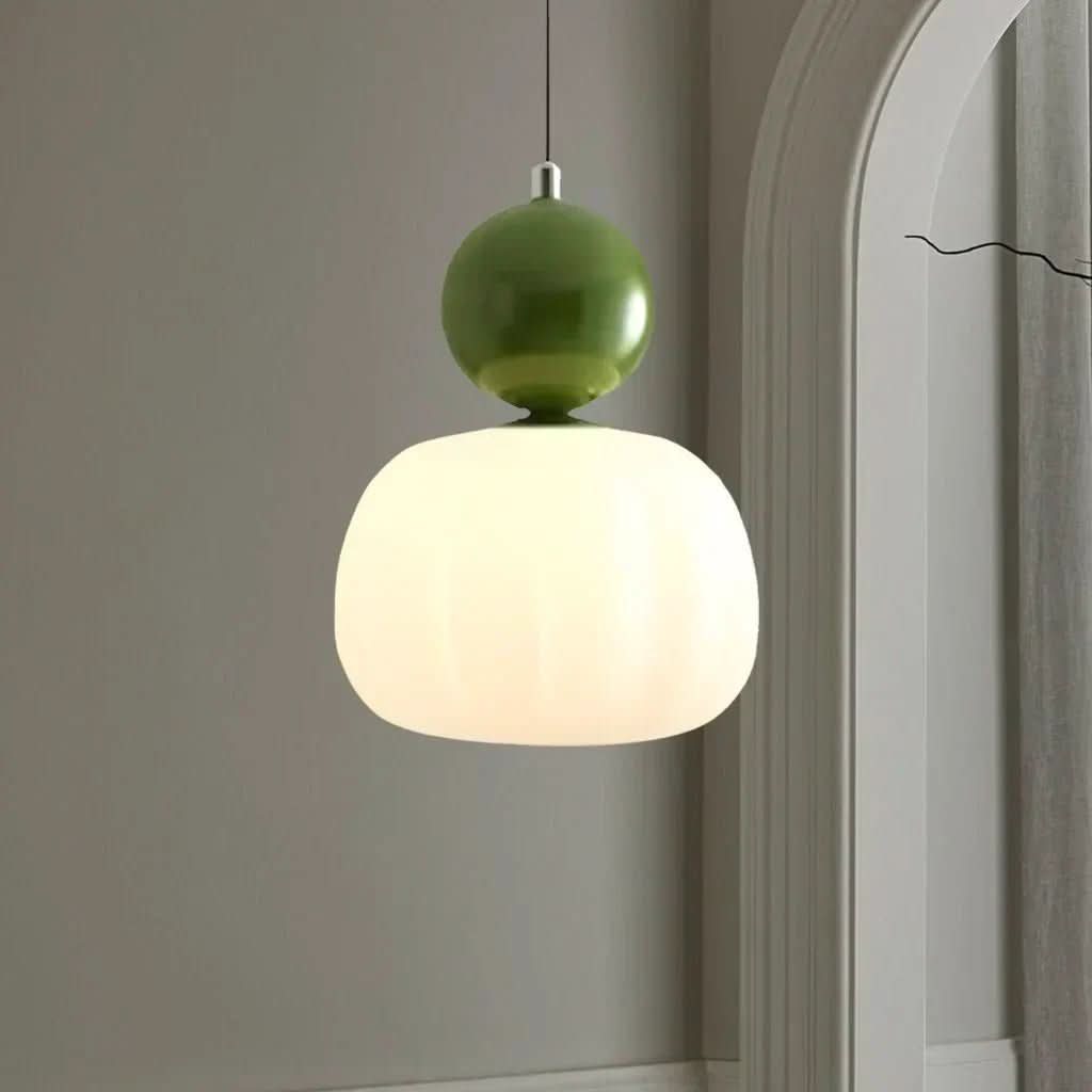 Moderne art deco hengende lampe med geometriske former, ideell for lysdesign.