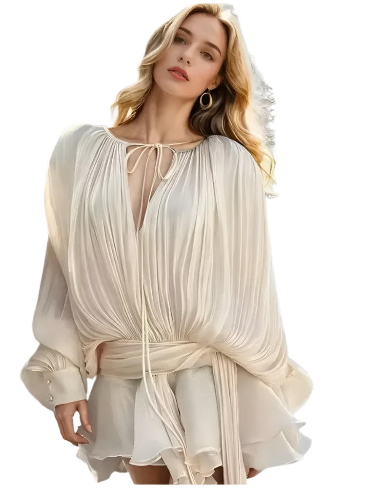 Elegant blusekjole for kvinner med snøring i midjen, perfekt for sommer og fest.