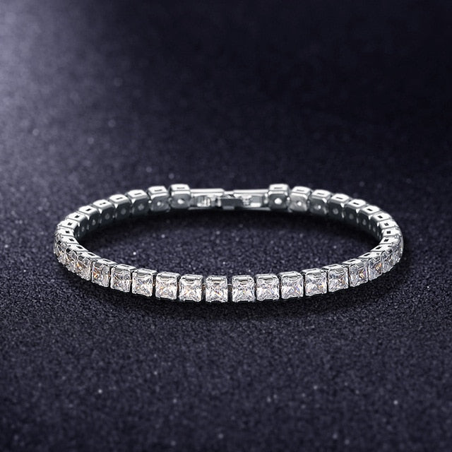 Glitrende armbånd for kvinner med cubic zirconia, et tidløst og elegant smykke som forsterker din stil.