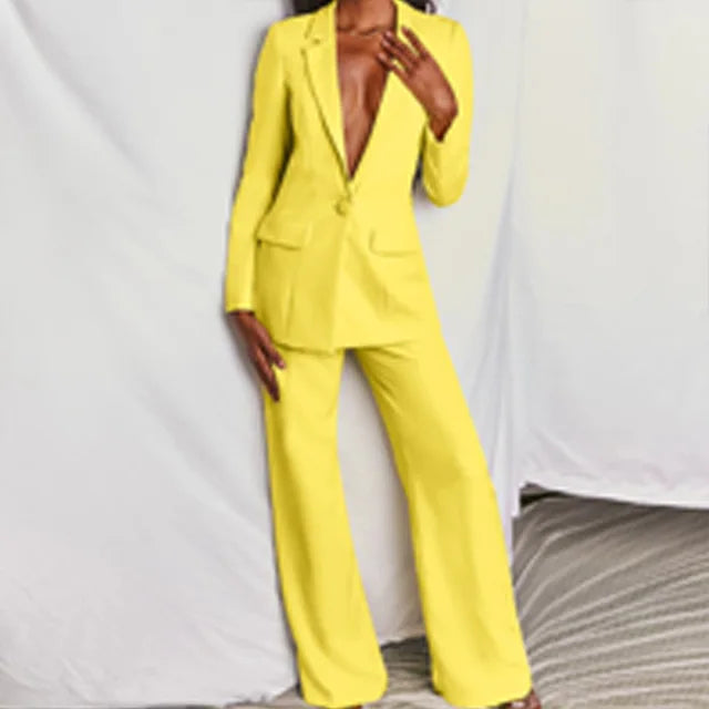 Allsidig dame dressett; elegant blazer og vide bukser for formelle og uformelle anledninger.