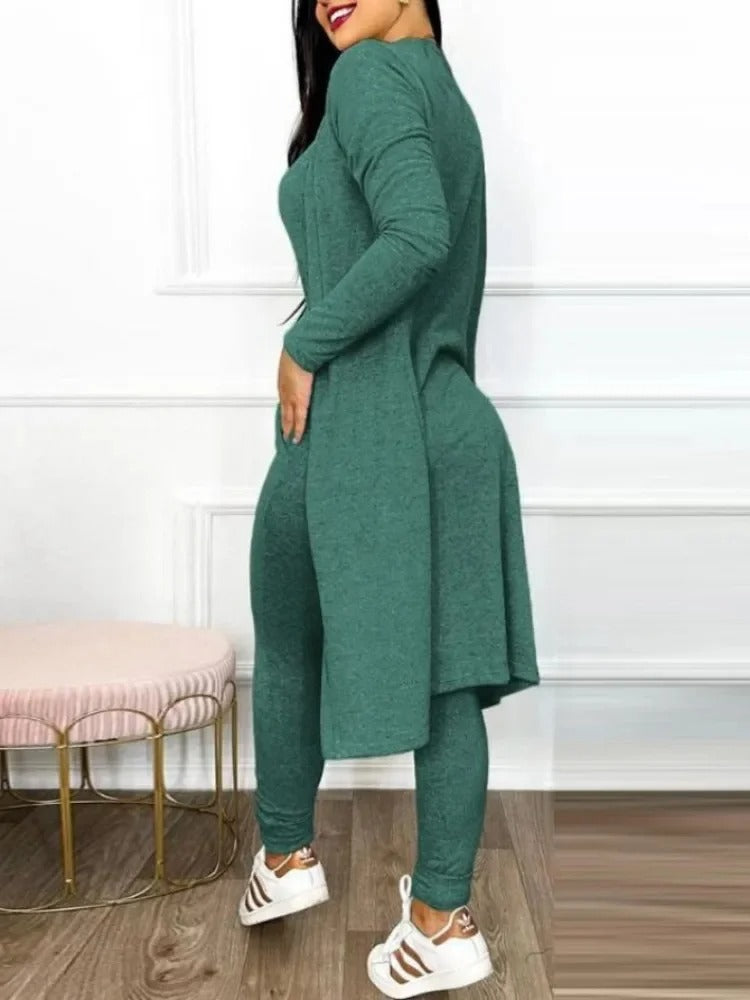 Dameklær for ulike anledninger: allsidig jumpsuit og kåpesett som kan styles opp eller ned.