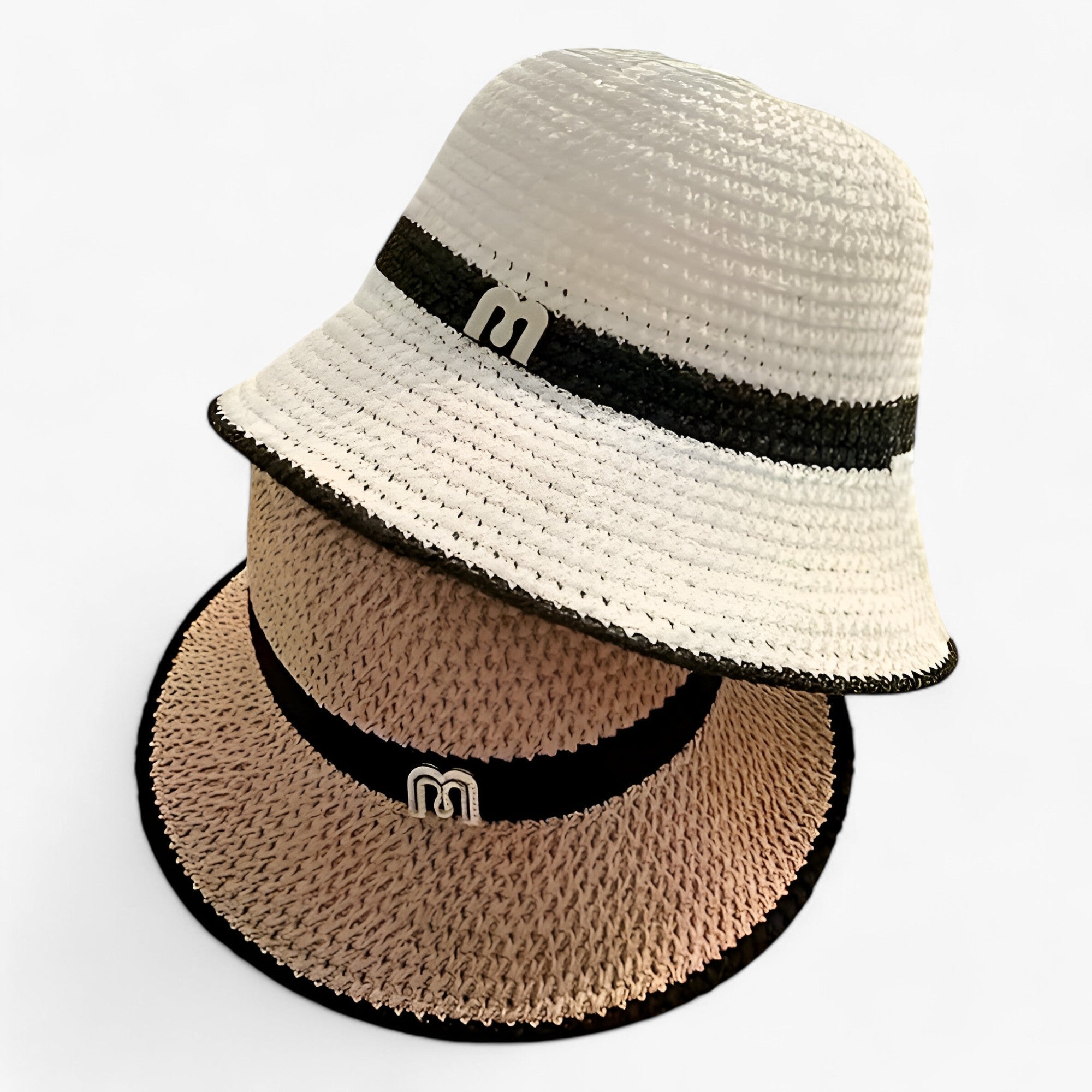 Stilig reisehatt for kvinner med bred brem, perfekt UV-beskyttelse mot solen på sommerferien.