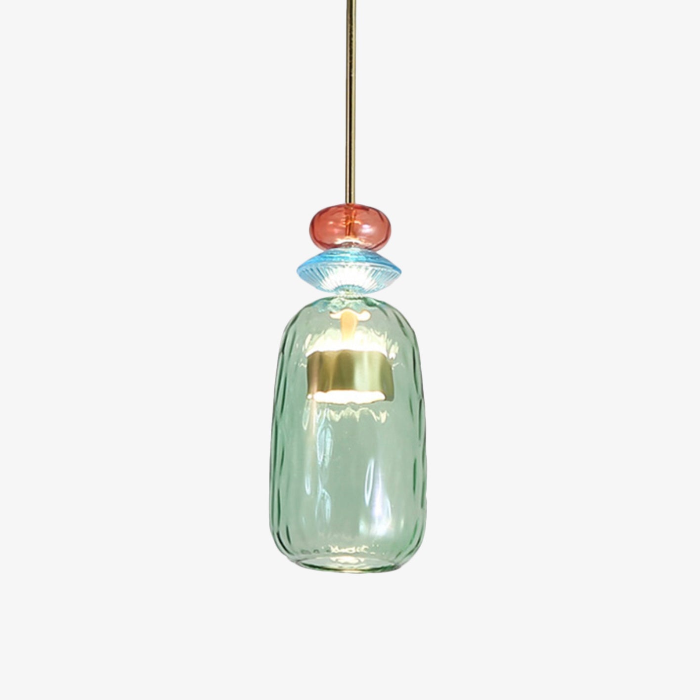 Fargerik designlampe, en elegant pendellampe som gir stemningsskapende belysning til hele hjemmet.