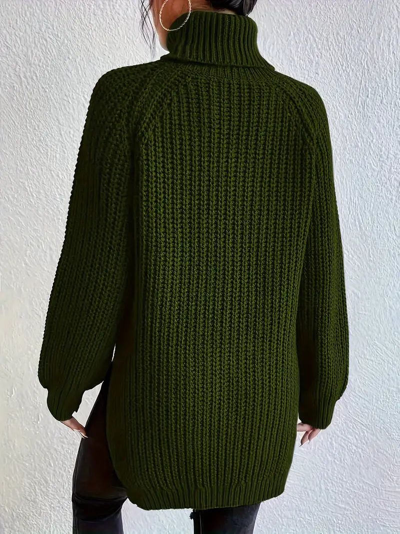 Elegant strikket damegenser med høy hals. Komfortabel turtleneck, perfekt for lagpålag og vintermote.