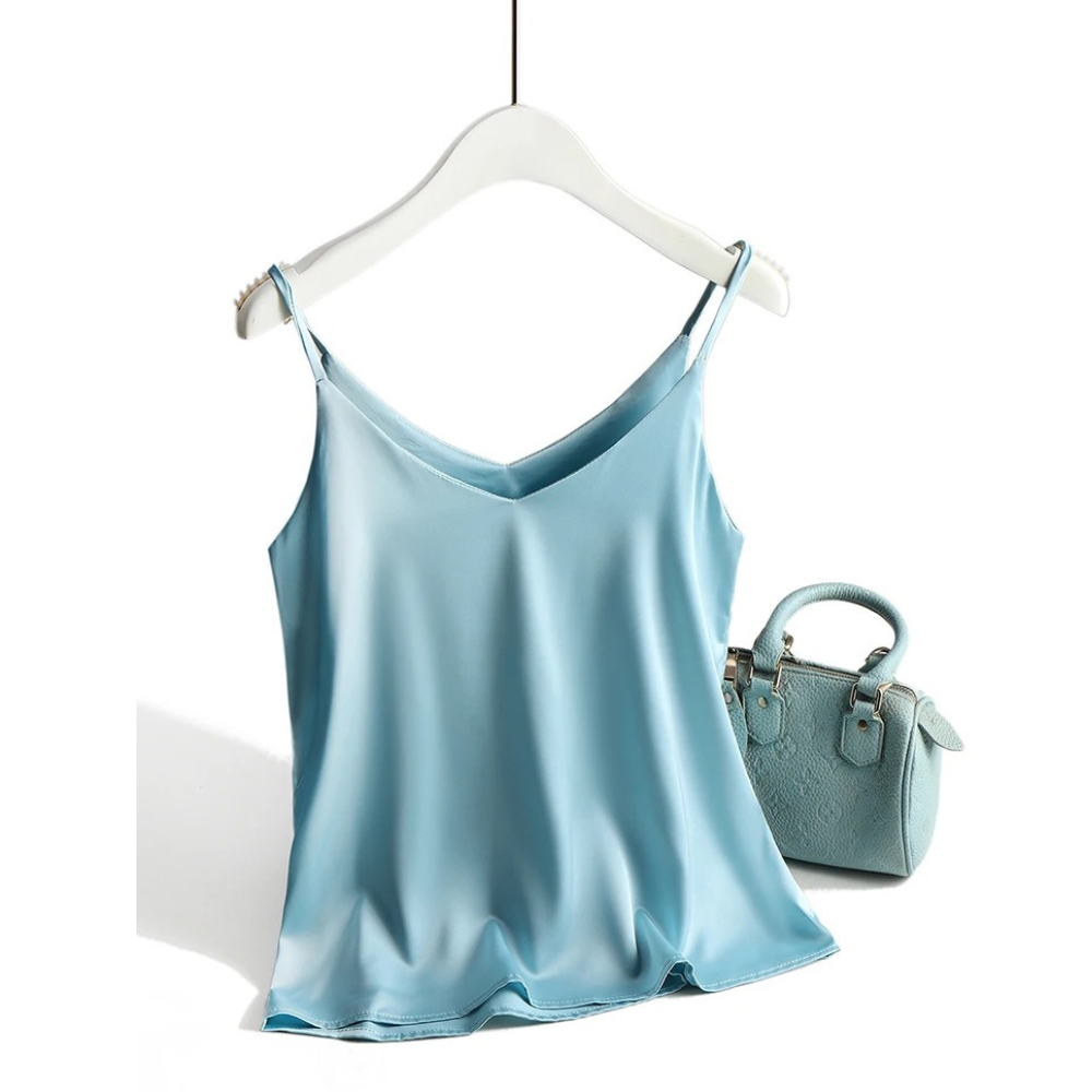 Stilren camisole for kvinner. Halterneck spaghettitopp med dyp V-hals, flott for sommer og fest.