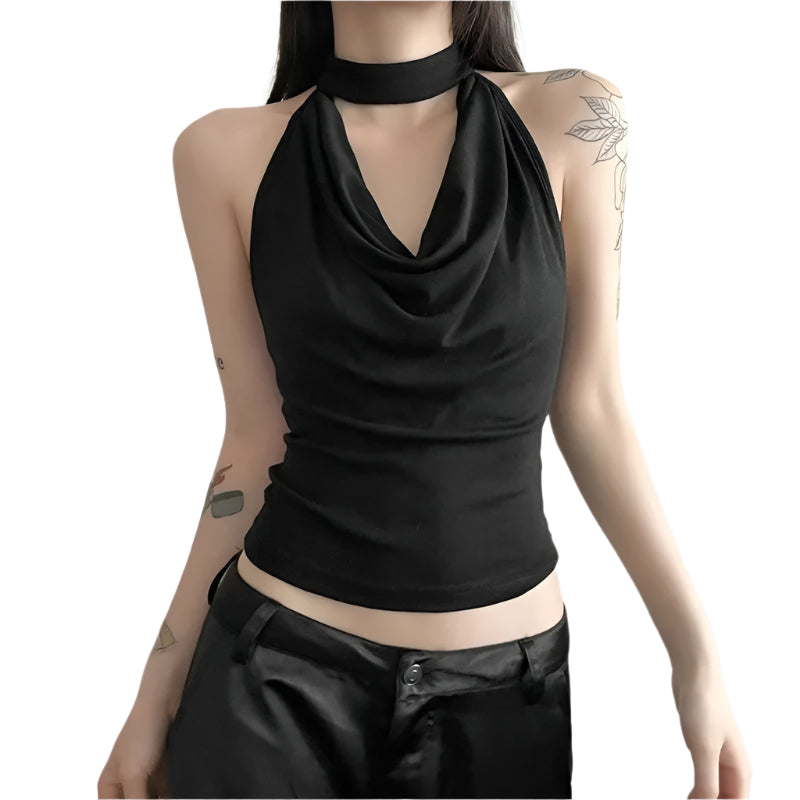 Elegant halternecktopp for kvinner, perfekt for lag-på-lag, i minimalistisk ensfarget design for sommer og hverdag.