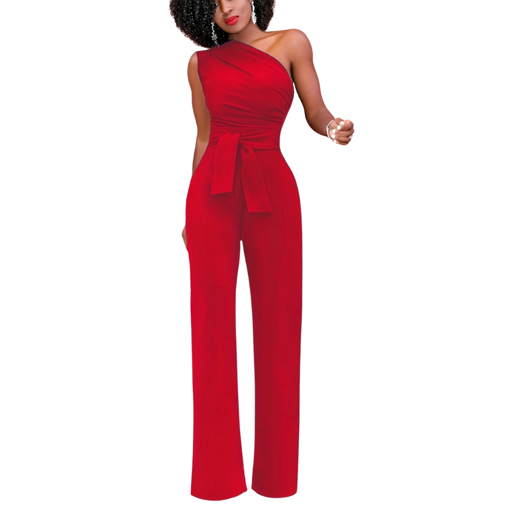 Dameljumpsuit med elegant én-skulder design, figurnær overdel, vide ben og belte i midjen.
