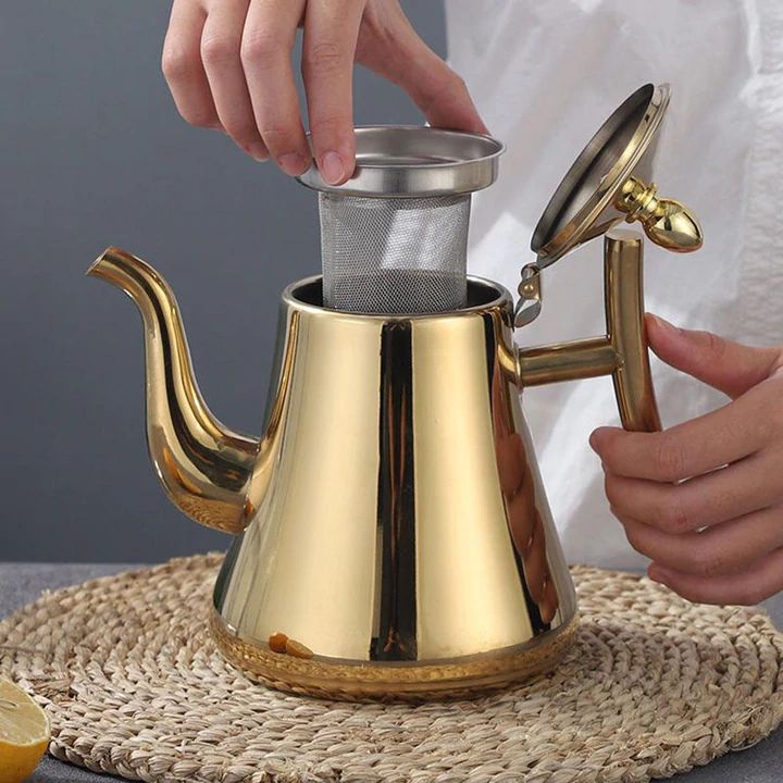 Gull induksjonskjele, 1 liter, i rustfritt stål. Rask vannkoker for kaffe og te med stilig design.