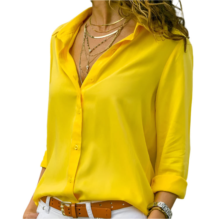 Langermet skjorte til kvinner med krage og løs passform. Elegant casual stil, perfekt til kontor og fritid.