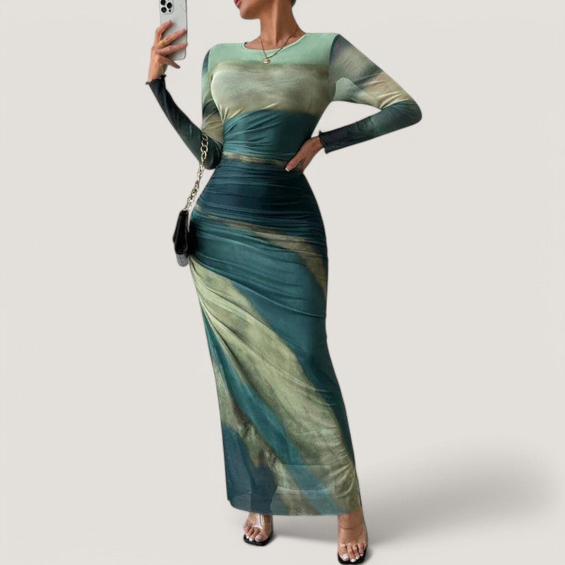 Komfortabel damekjole, langermet maxikjole i elegant design, ideell for kveldsbruk og hverdag.