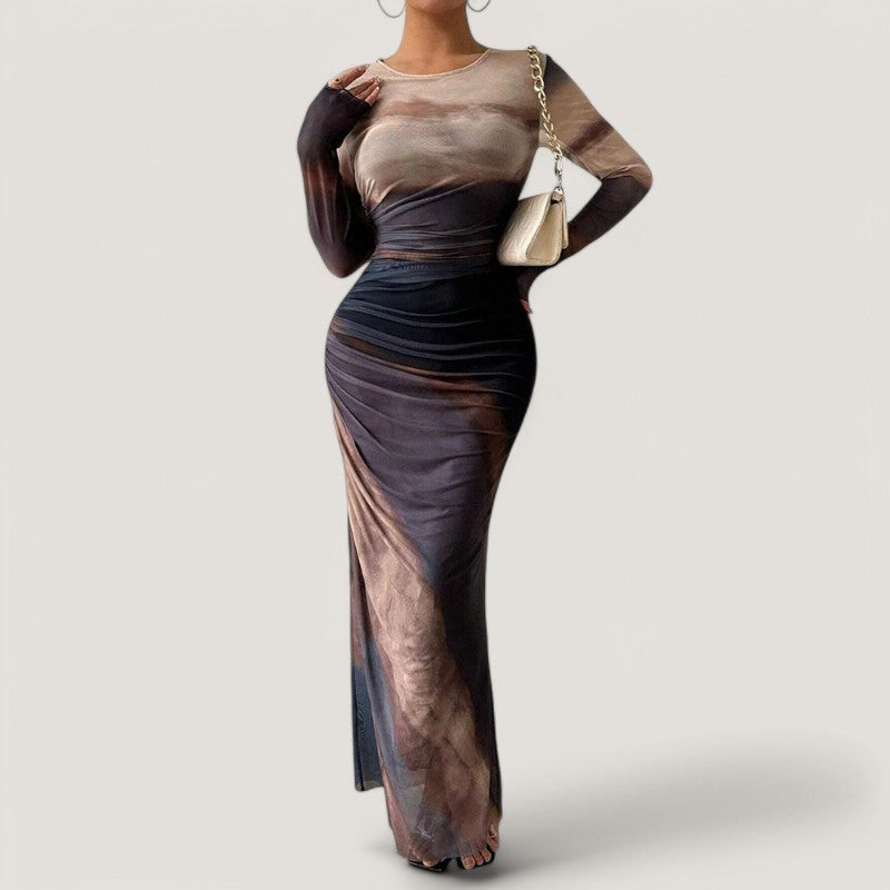 Flott festkjole, langermet elegant maxikjole for kveldsbruk. Komfortabel damekjole i slimfit design.