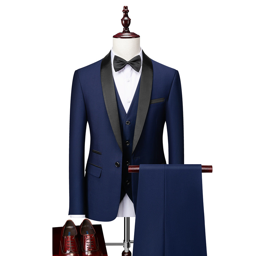 Klassisk 3-dels slim fit herredress for menn, perfekt som elegant selskapsdress eller kontordress.