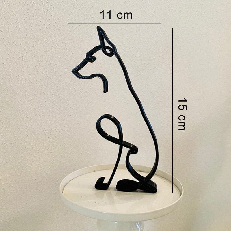 Stilig gaveidé: minimalistisk hundefigur i metall. Moderne og meningsfullt.