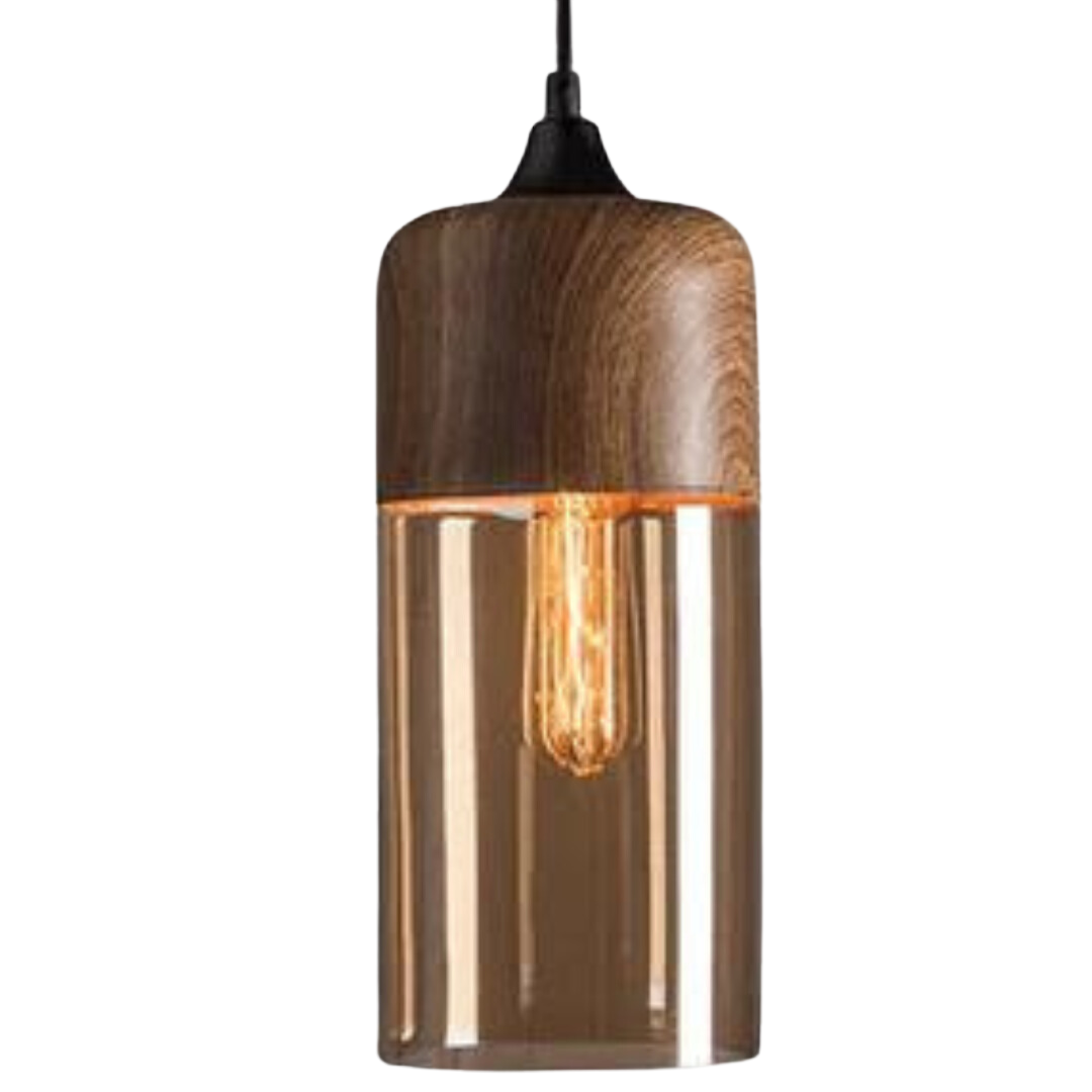 Hvit minimalistisk taklampe i nordisk stil, gir behagelig belysning til ethvert rom.