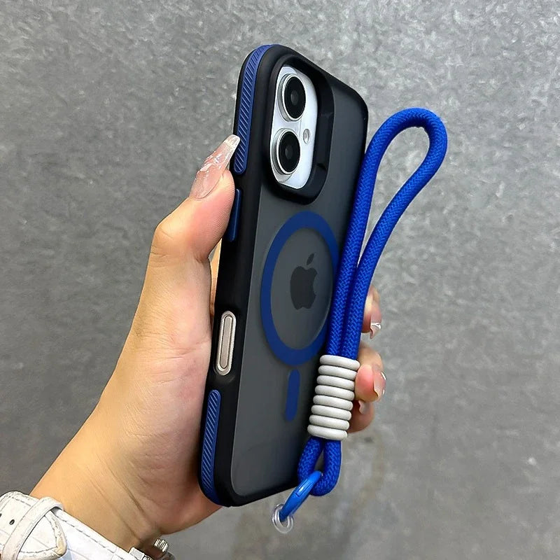 Telefonveske med matt finish og lanyard, myk og støtsikker iPhone beskyttelse i elegant design.