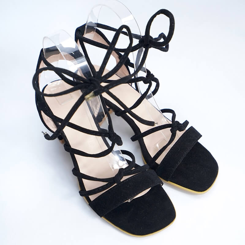 Elegante gladiator snøresandaler for kvinner, komfortable flate sommersko i klassisk stil, perfekte for fritid.