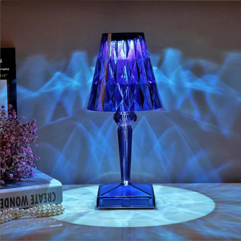 Oppladbar krystall bordlampe med berøringsstyring. Skaper stemningslys; ideell nattbordslampe for soverom.