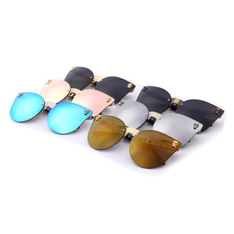 Retro cat eye solbriller. Trendy tilbehør for kvinner som verdsetter både stil og UV400 beskyttelse.