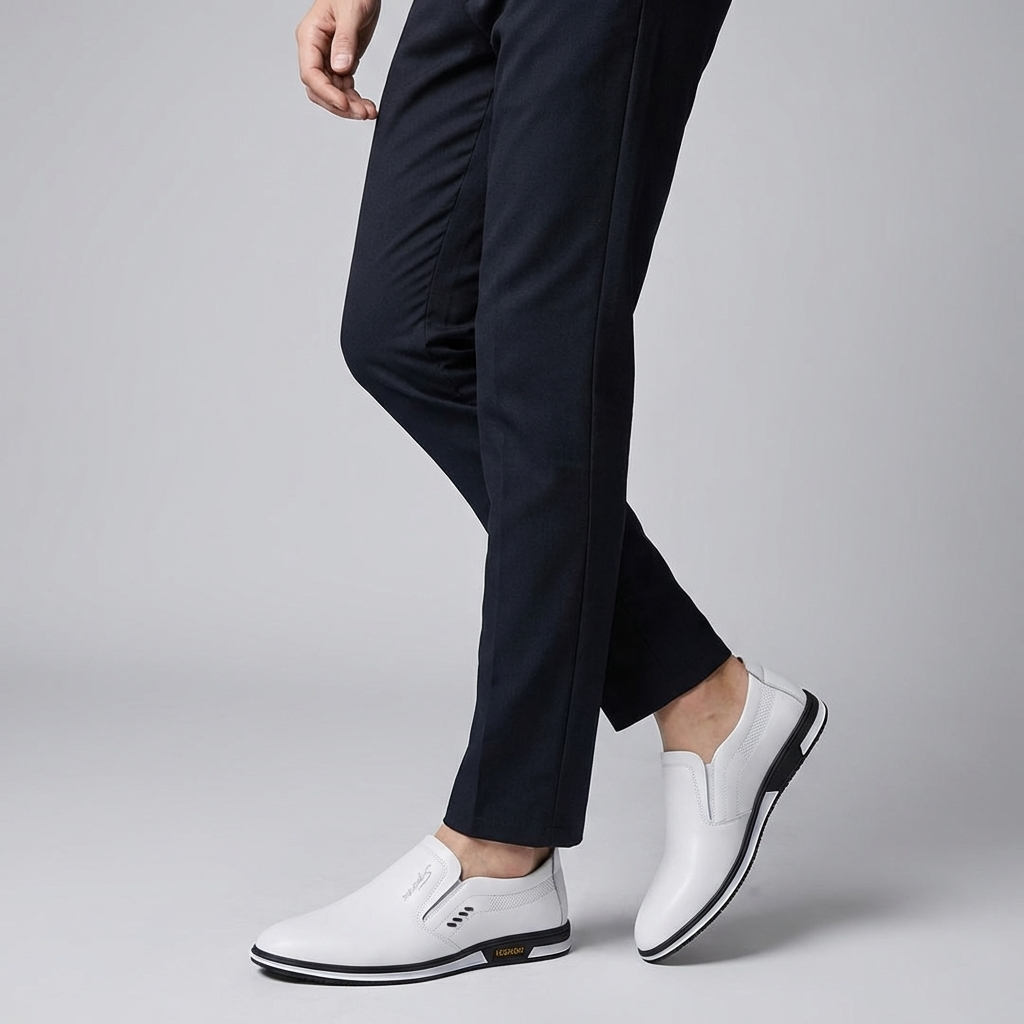 Elegante svarte herresko i premium lær, perfekte for både formelle og uformelle anledninger. Klassisk design.