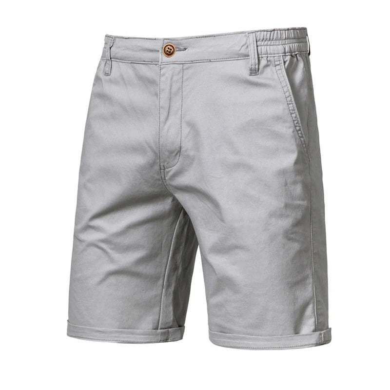 Klassisk herre komfortshorts, ensfarget og tidløs, egnet for både hverdags- og feriebruk.