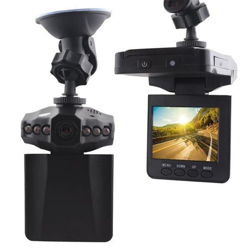 Full HD bil dashcam med porter for strøm og SD-kort. Enkel installasjon for biltilbehør.