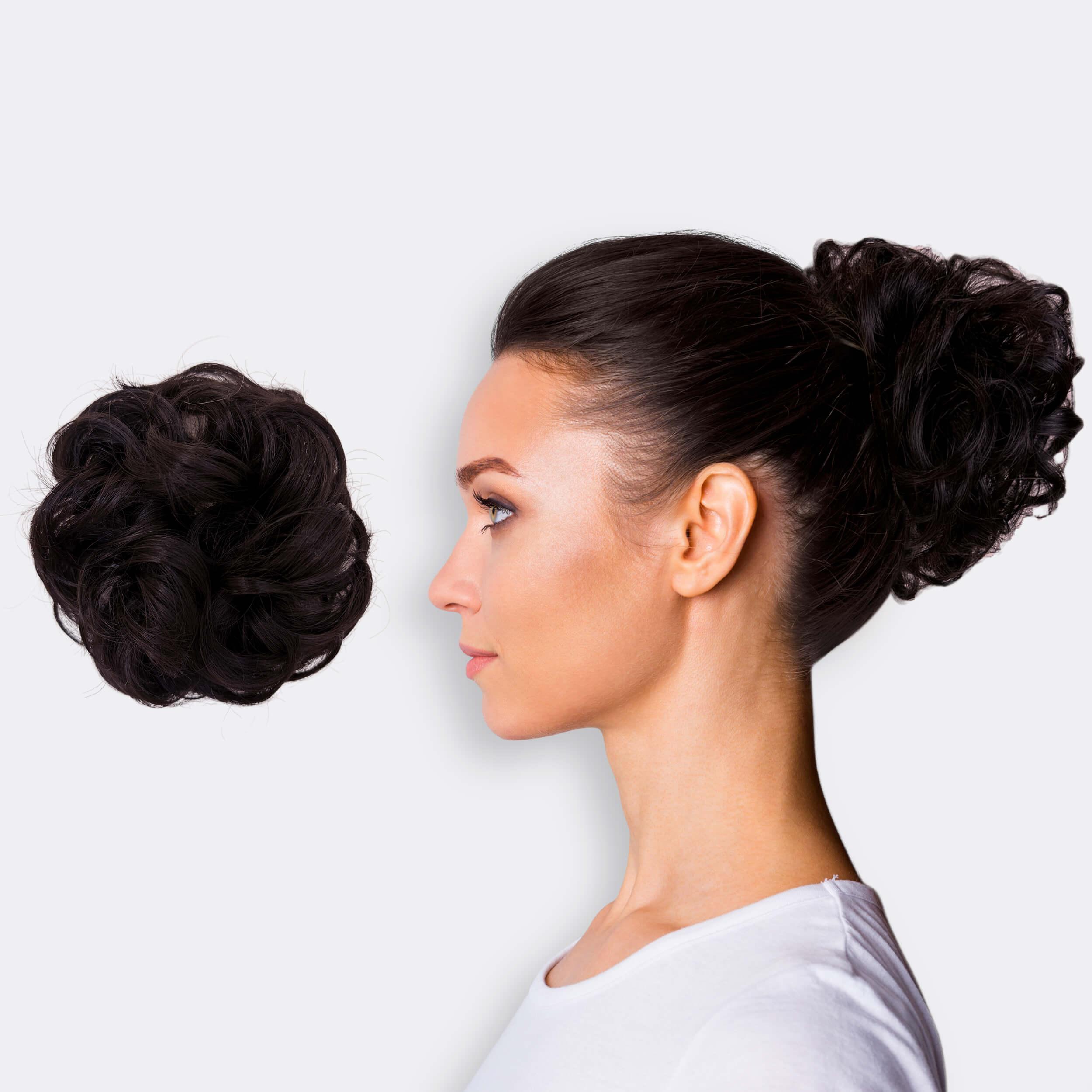 Volumgivende scrunchie med syntetisk hår for fyldig hårbolle.