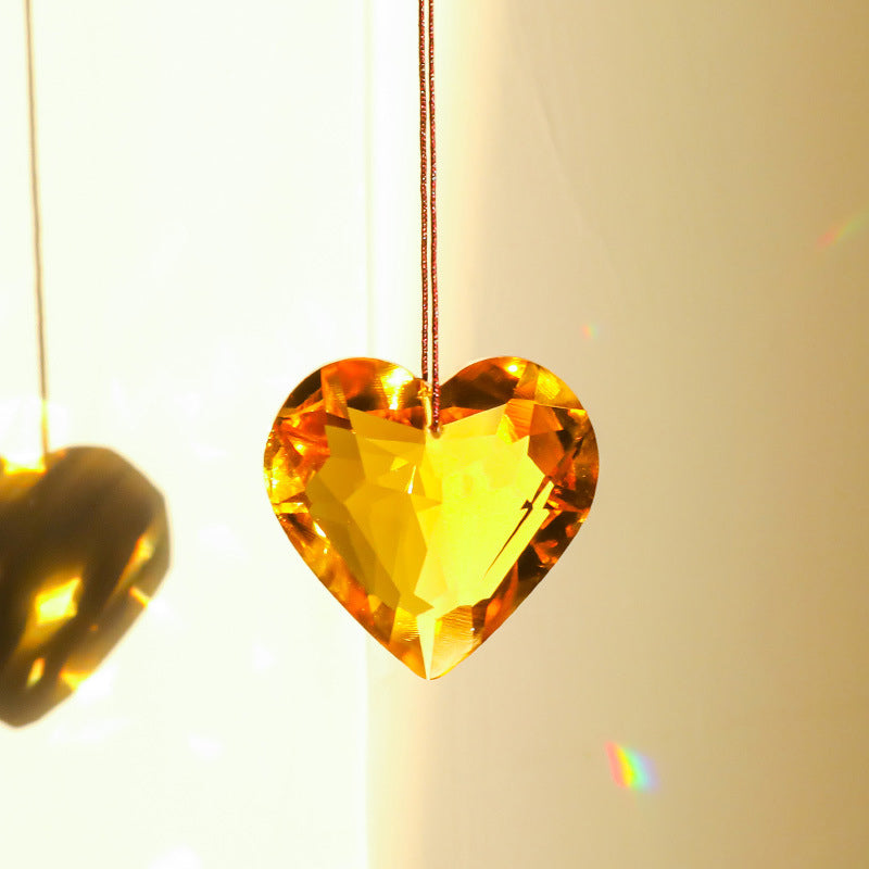 Magisk regnbue prisme, et hengende hjerte suncatcher for vindusdekorasjon.