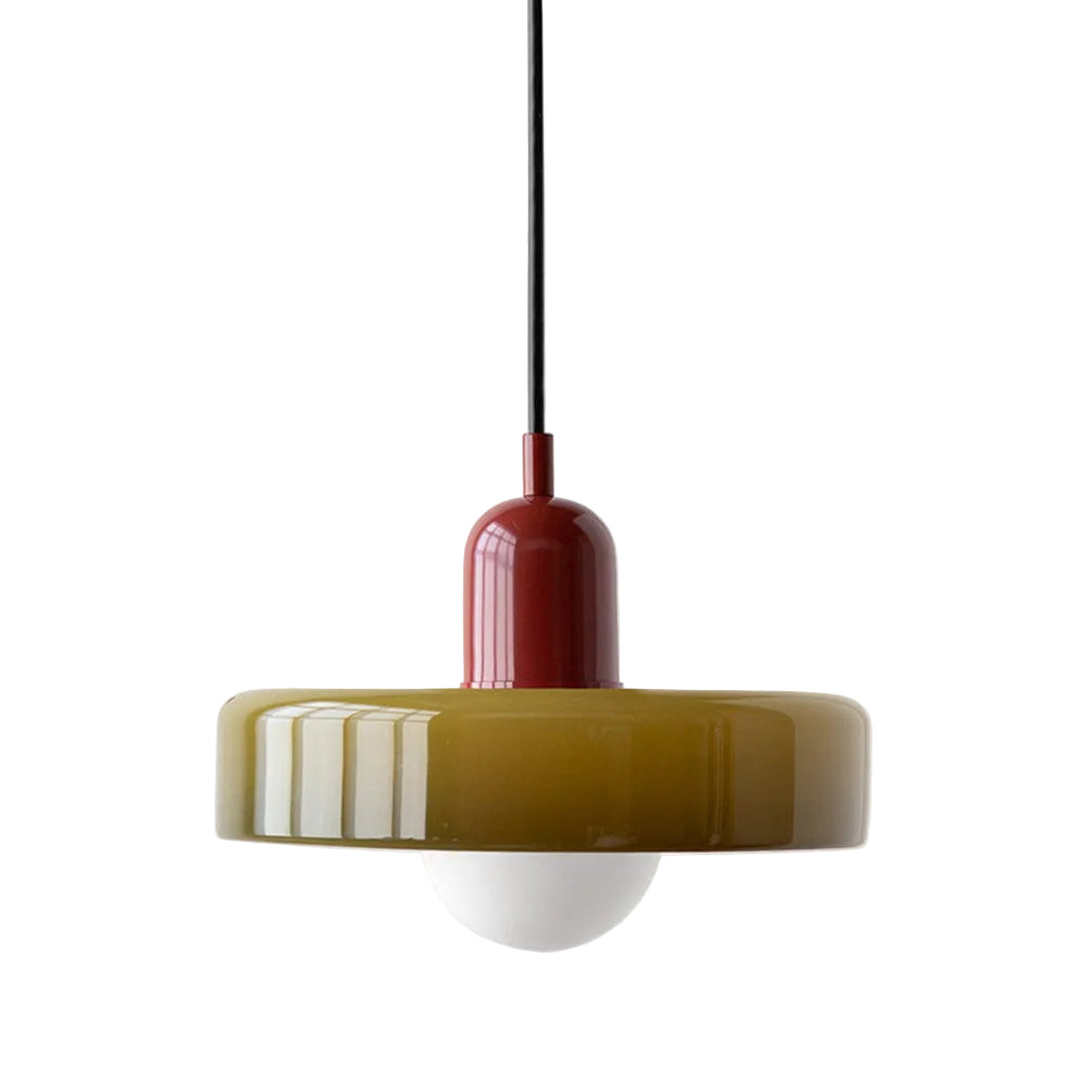 Hengende lampe med fargespill, moderne design for stue eller spisestue.