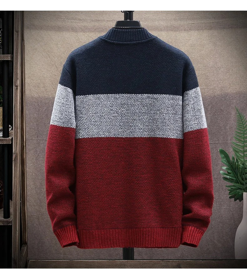 Trendy herrecardigan med glidelås, kontraststriper og lang erm, en del av casual herremote.
