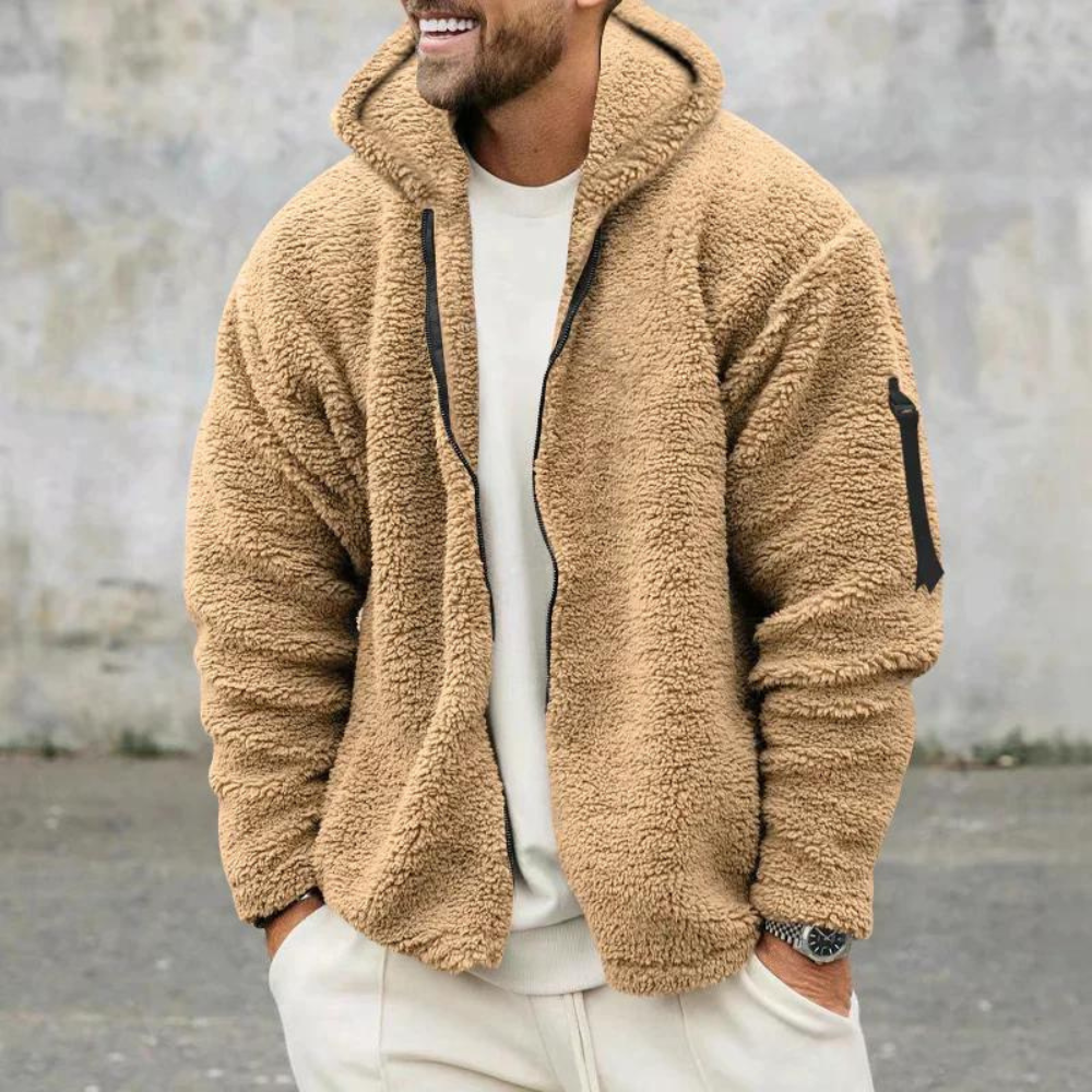 Varm, myk og komfortabel herrehoodie ideell for avslappet fritid, kjølige dager og stilfull hverdag.