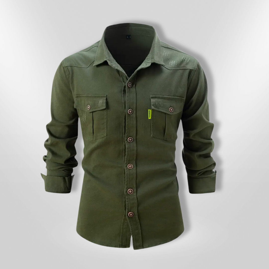 Stilig langermet slim fit herreskjorte i moderne design. Komfortabel og allsidig for menns garderobe.