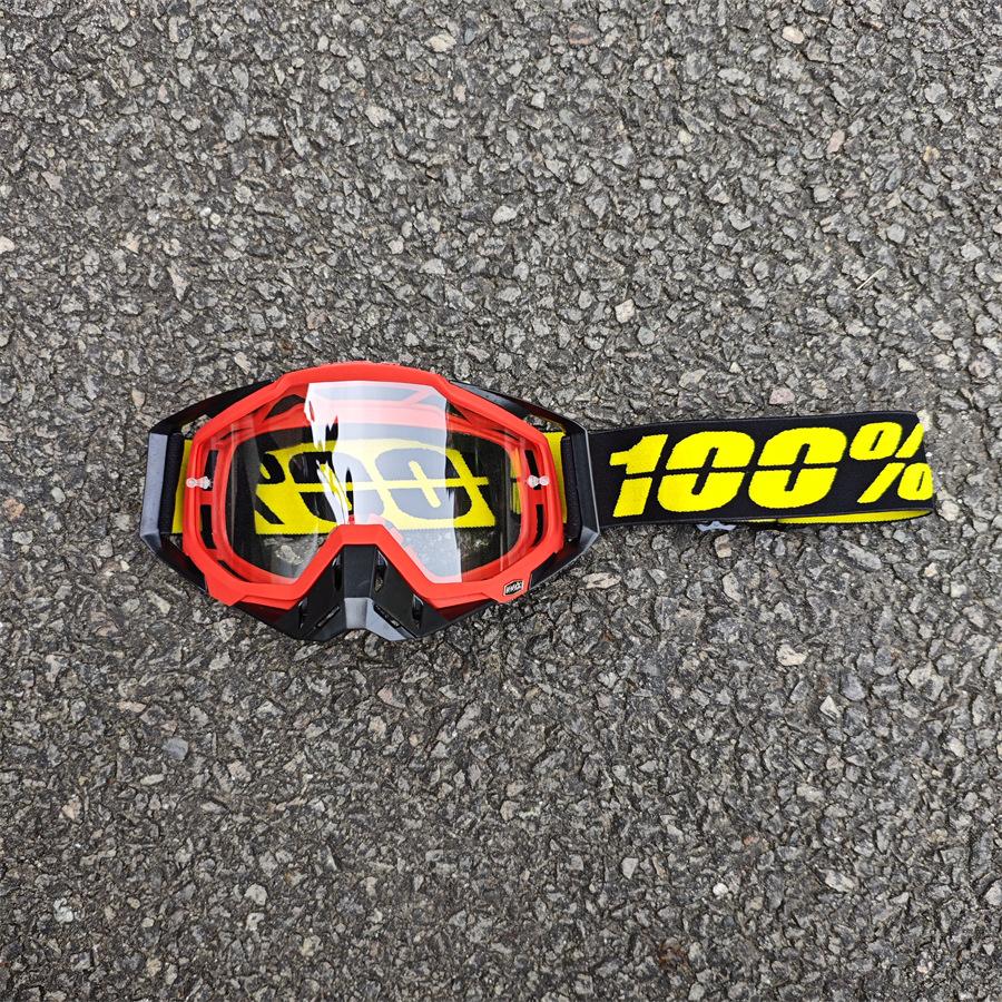 Herre sportsbriller med bredt synsfelt, utviklet for motocross og rask sykling.