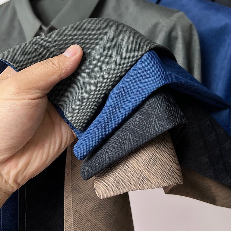 Stilfull herrepolo skjorte i Nanosilk, perfekt for fritid. Komfortabel og pustende for avslappede dager.