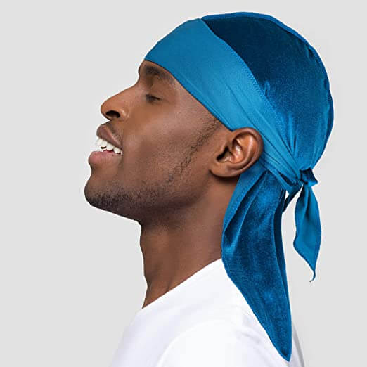 Komfortabel durag for menn, ideell for hårpleie og å fremme bølger.