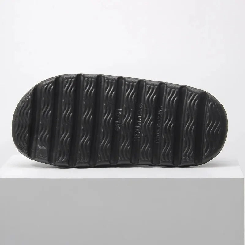 Sky tøfler herre, lettvekt og dempende komfortsko, ideelle slip-on sandaler for daglig bruk, inne og ute.