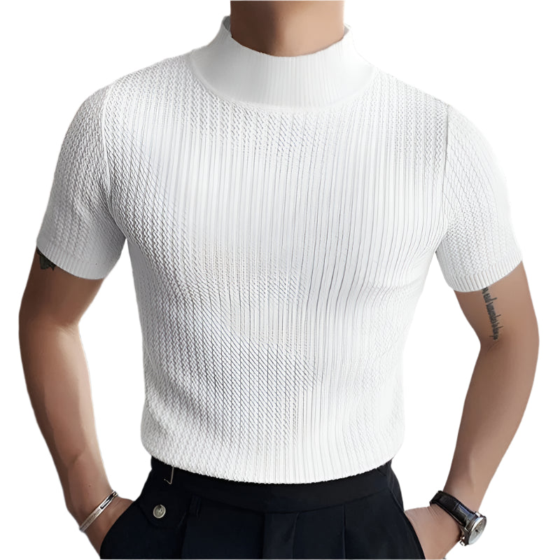 Allsidig herre t-skjorte i sort med høy hals og slim fit, ideell for moderne og urban stil.