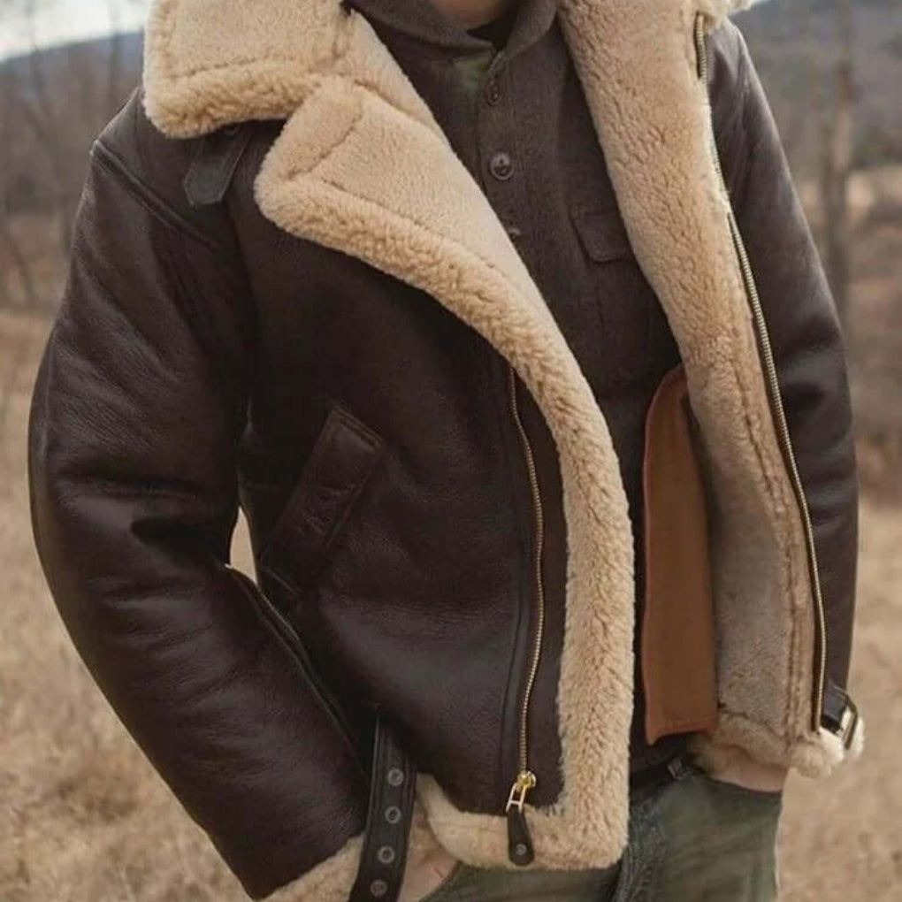 Stilfull herre flygerjakke i myk fuskepels, varm polyester vinterjakke for casual bruk, med shearling-look.
