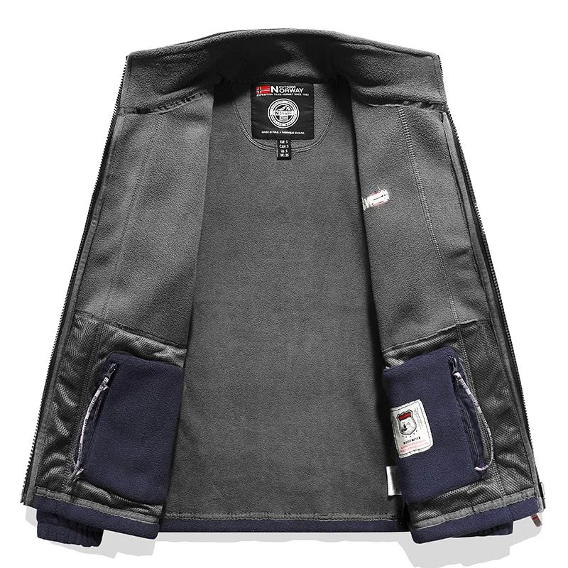Herren Outdoor-Fleecjacke in Dunkelblau, robust und bequem für Wanderungen